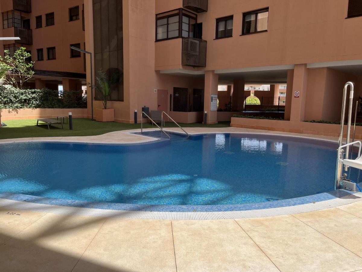-Malagasunapts-Skygarden Teatinos Pool Playground Eksteriør billede